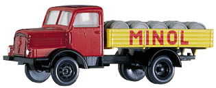 IFA H3A "Minol" with barrels<br /><a href='images/pictures/Tillig/08662.jpg' target='_blank'>Full size image</a>